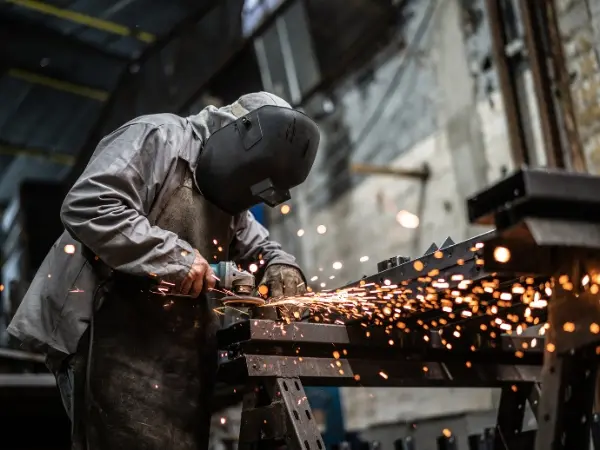 Tuyển công nhân cơ khí, chế tạo, lắp đặt, hàn